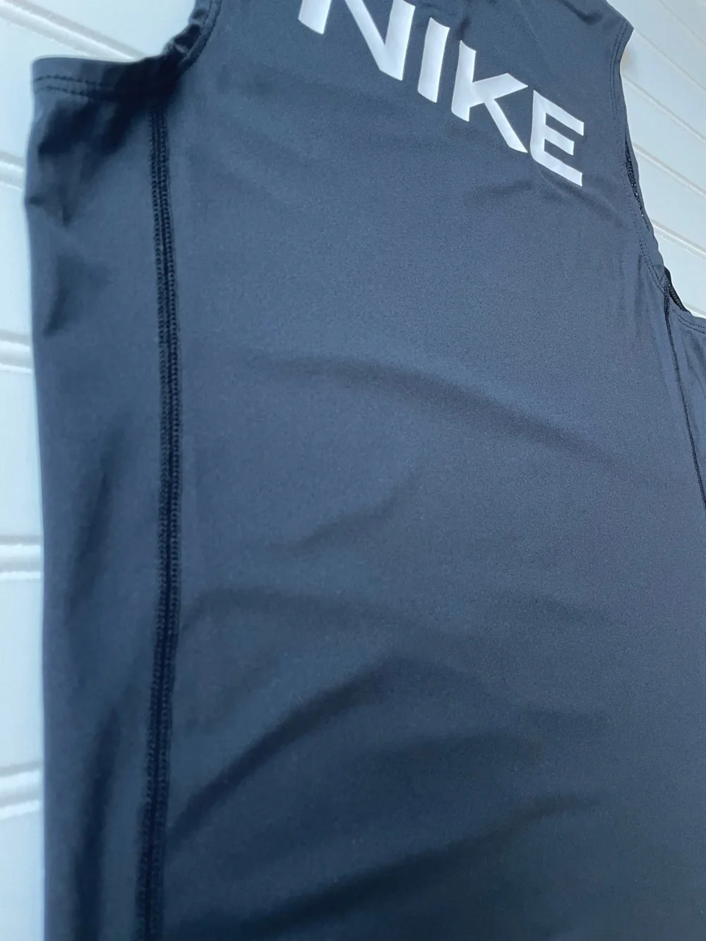 Nike Boys Black Sleeveless Performance Shirt White Logo Size L Dri Fit Tank Top